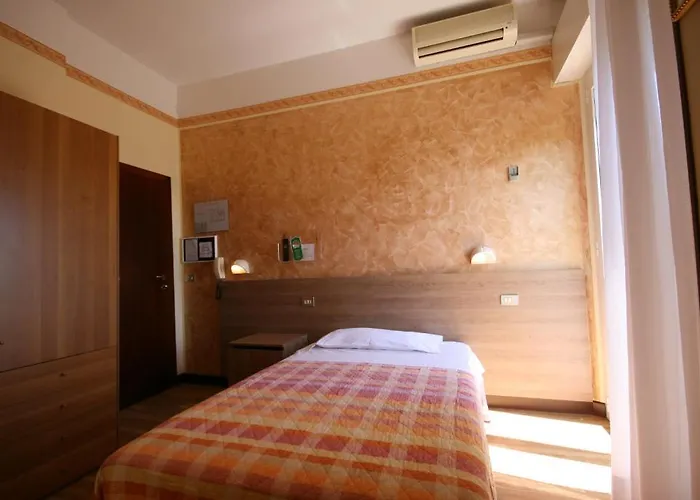 Szálloda Centopini 3*