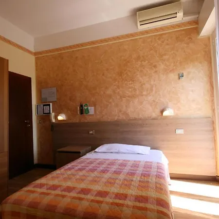 Szálloda Centopini 3*