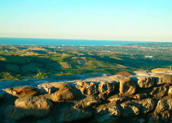 فندق Centopini 3*